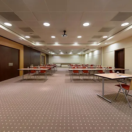 Hotel Moevenpick Geneva 4*